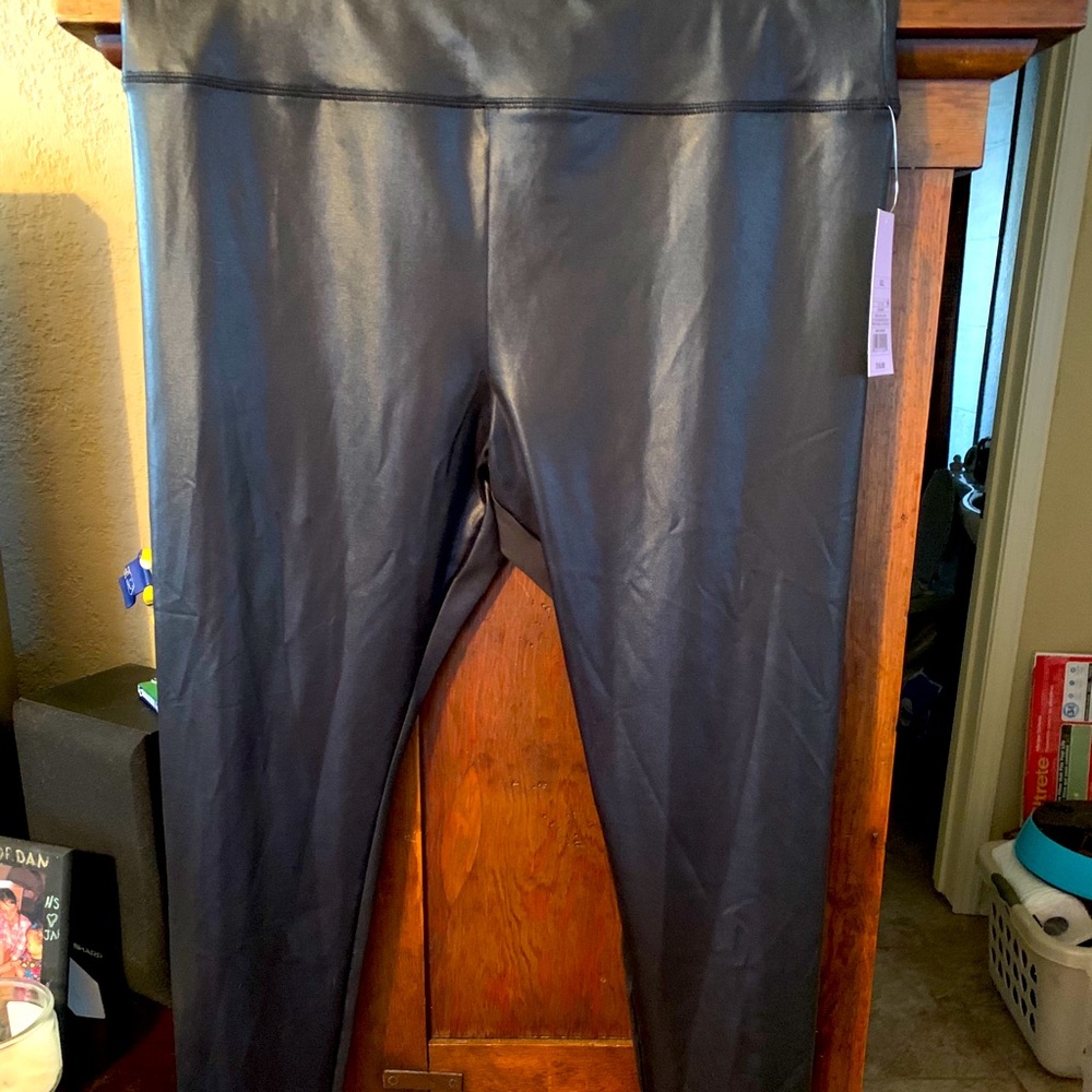 NWT‼️ Wild Fable ‘Pleather’ Leggings